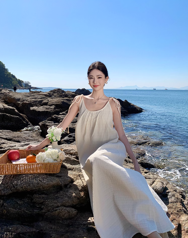 Gentle temperament backless suspender dress cold style unique and special skirt R0595