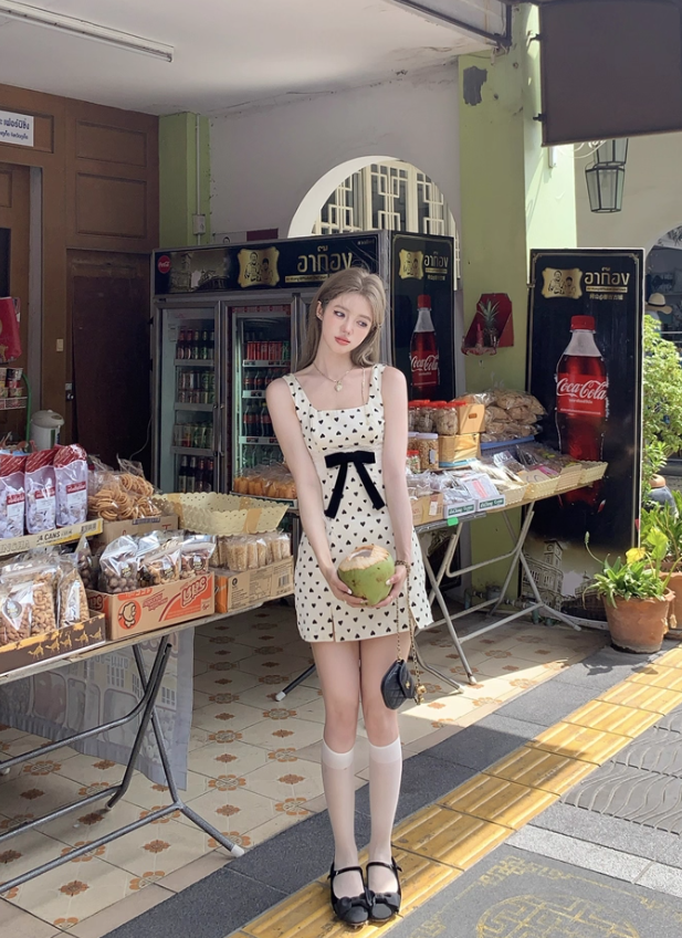 Square neck polka dot suspender dress women's summer French retro skirt R5028