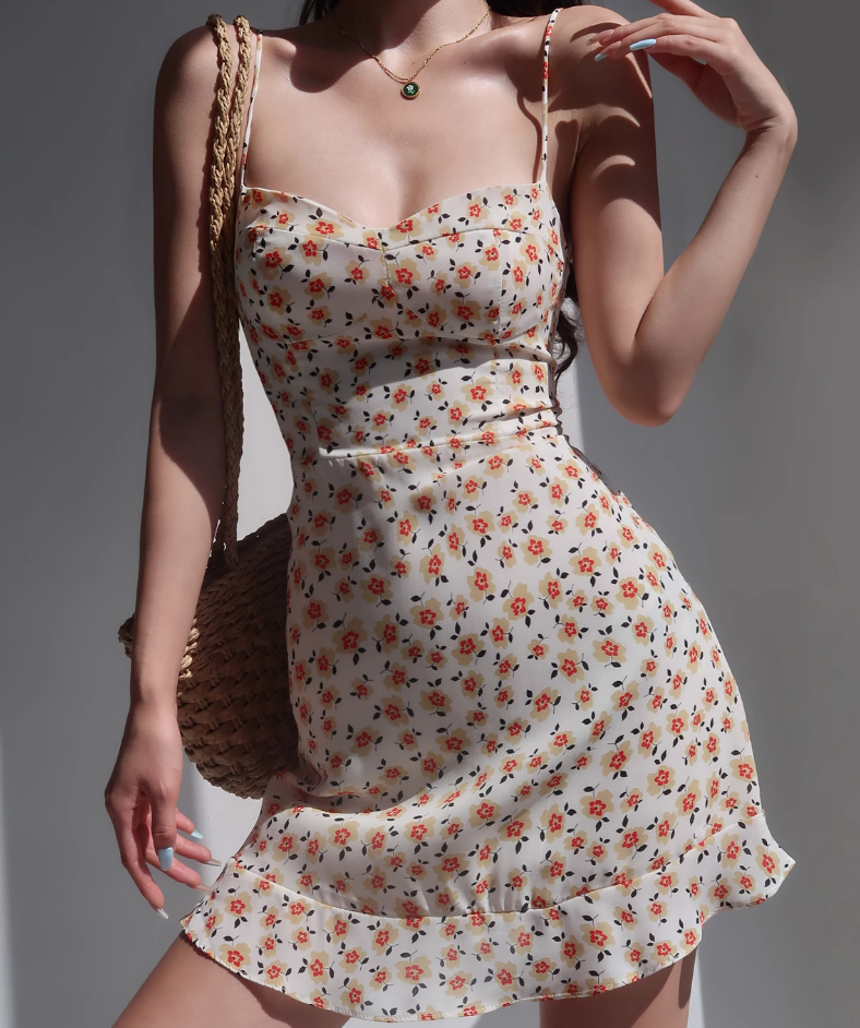 French style fresh girl floral camisole dress, slim fit and slimming, high waist short skirt dress R2870
