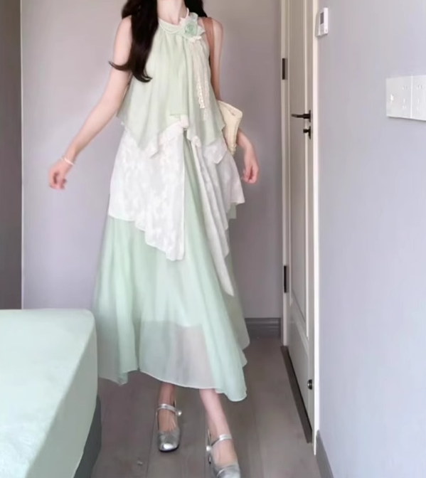 Green sleeveless halter dress irregular gentle temperament loose beach dress R0705