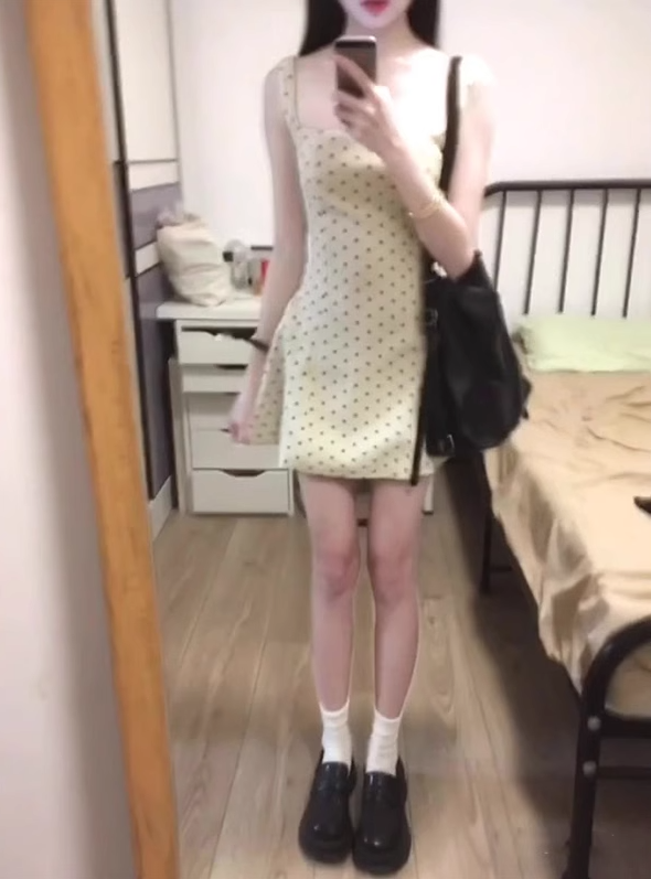 Gentle temperament polka dot suspender dress beautiful waist dress puffy skirt R0638