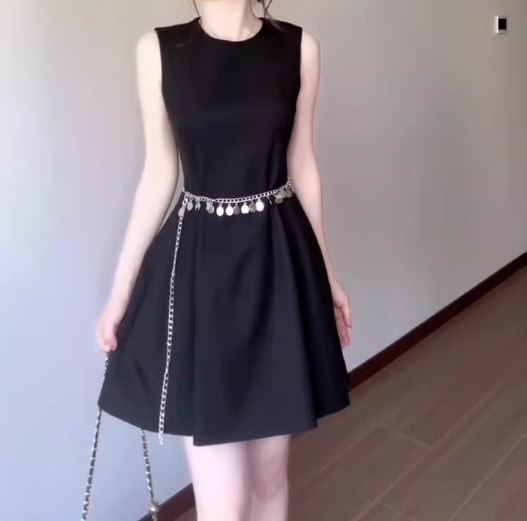 Hepburn style black vest dress gentle temperament waist A-line short skirt women R0845