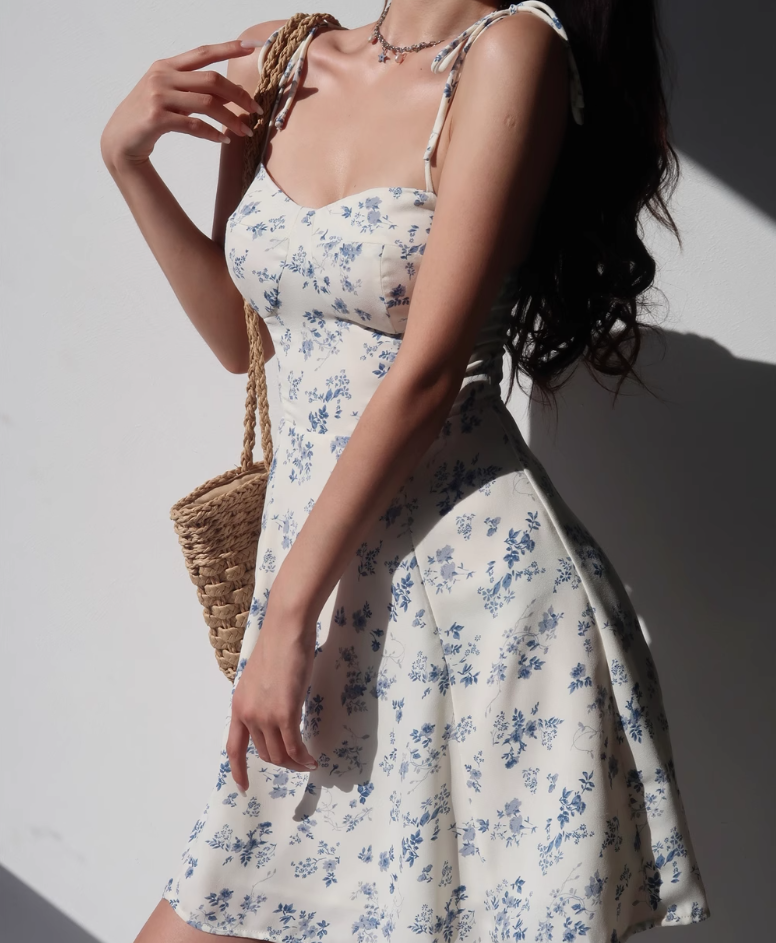 French retro girl fresh floral suspender skirt slim fit waist short skirt R2809