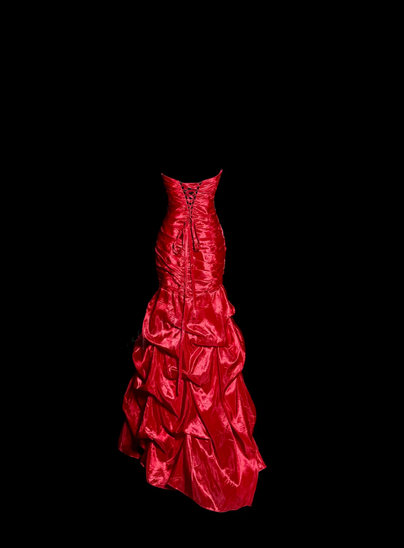 Red strapless fitted waist slim-fitting ball gown with a full skirt R6685