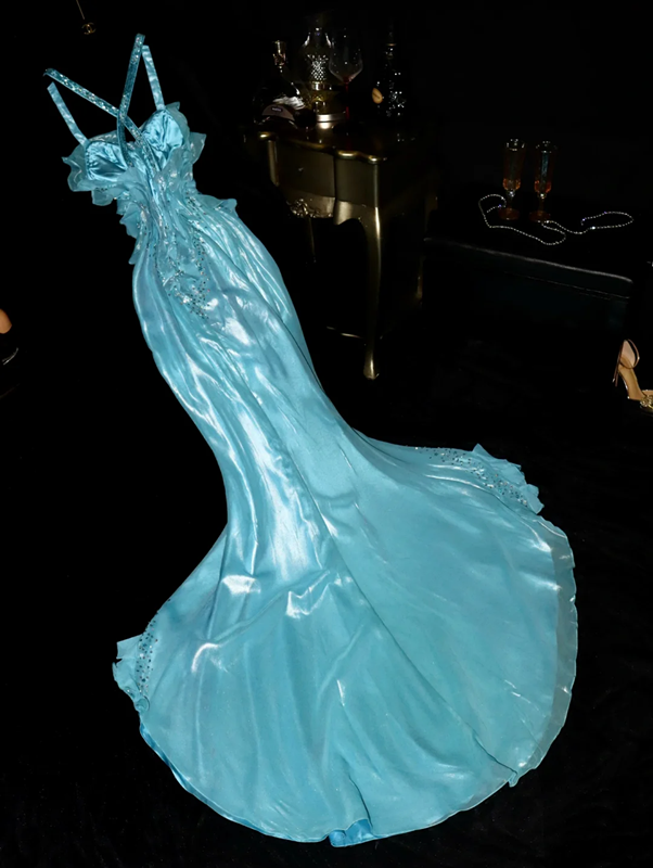 Lake blue halter-neck fitted fishtail long ball gown R7004