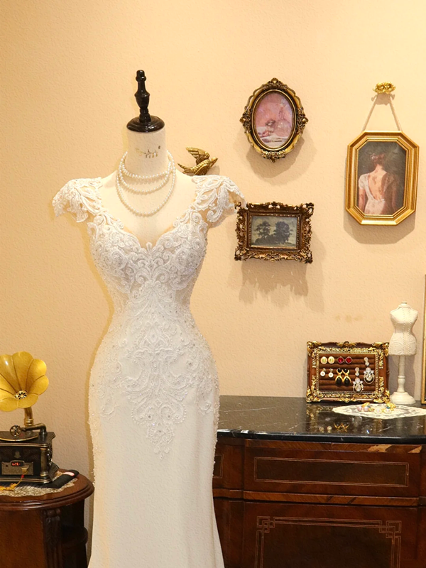 White lace fitted mermaid long wedding dress R6605