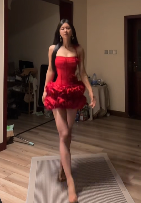 Red Spaghetti Strap Waist-Cinched Fitted Cloud Tiered Ruffle Hem Prom Dress R7124