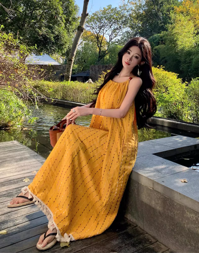 Relaxed yellow tassel sling white dress holiday temperament long dress beautiful beach dress R1621