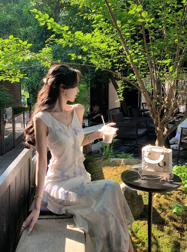 High-end V-neck dress new summer French design waist niche temperament long skirt R4334