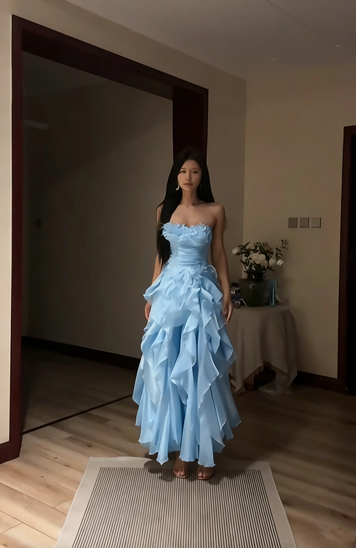 White halter neck, fitted waist, long, elegant ball gown R8071