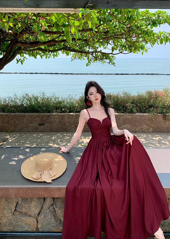 Retro temperament suspender dress beautiful waist slit long skirt R0572