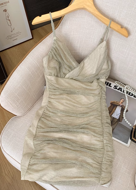 Pure sexy v-neck suspender dress for women new style waist slimming temperament short hip skirt R3996