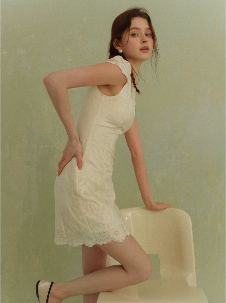 White Lace Mini Dress Women With Puff Sleeves And Sweetheart Neck R9459