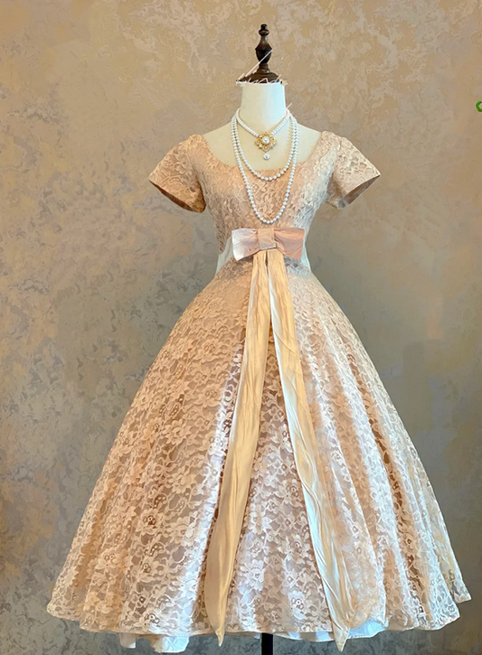 Light pink lace fitted elegant ball gown/bridal dress R7241