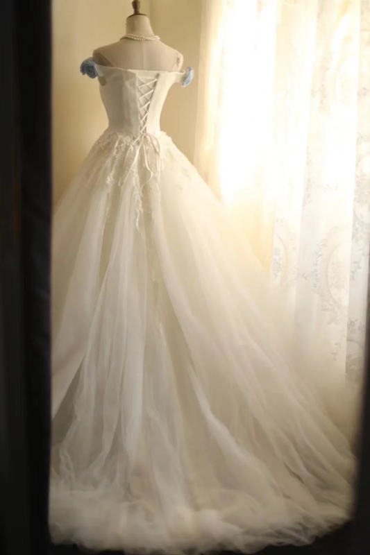 White off-the-shoulder fitted waist slim-fitting ball gown with a full skirt R6768