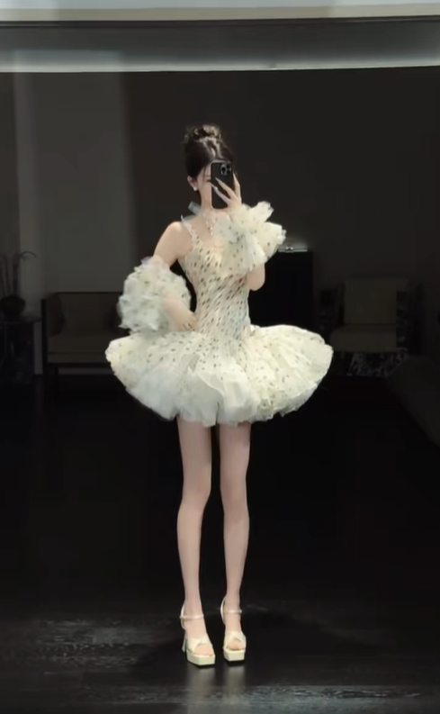 White suspenders, black polka dots, slim waist, slim fit, puffy princess skirt, homecoming dress R4347