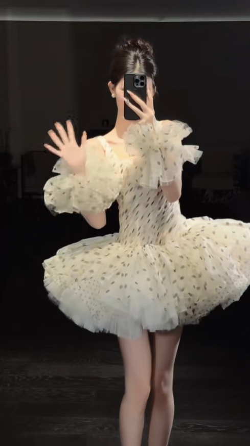 White suspenders, black polka dots, slim waist, slim fit, puffy princess skirt, homecoming dress R4347