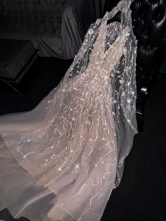 Light pink V-neck long-sleeved fitted ball gown/bridal dress R8795