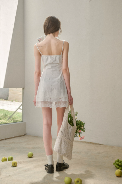 Preppy White Eyelet Lace Dress with Spaghetti Straps and Bow Detail R9266