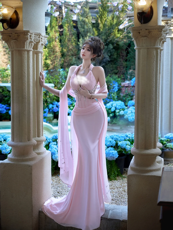 Pink Halter Neck Waist-Cinched Elegant Floor-Length Prom Dress R7088