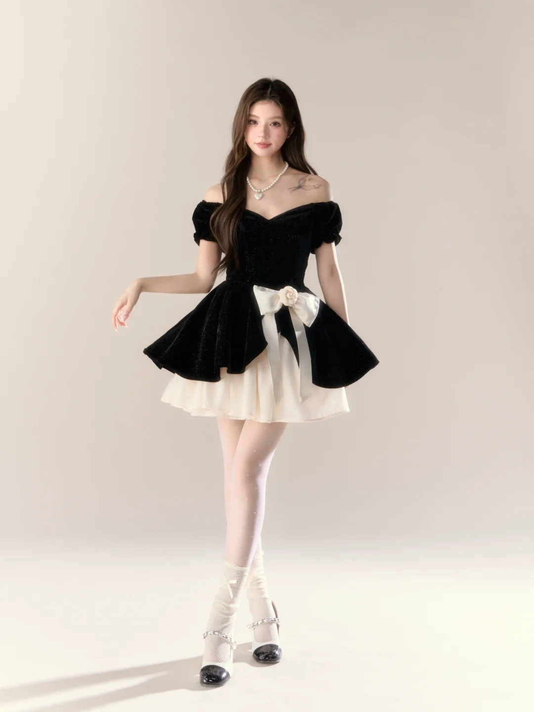 Black one-shoulder slim waist A-line puffy skirt homecoming dress R5399