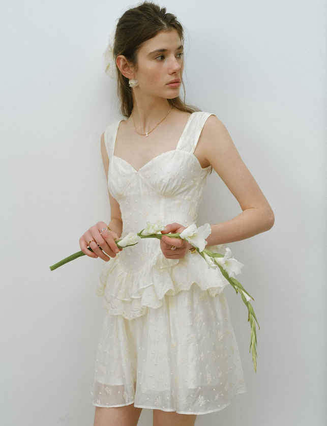 Cream White Tiered Ruffle Mini Dress Women With Sweetheart Neckline R9480