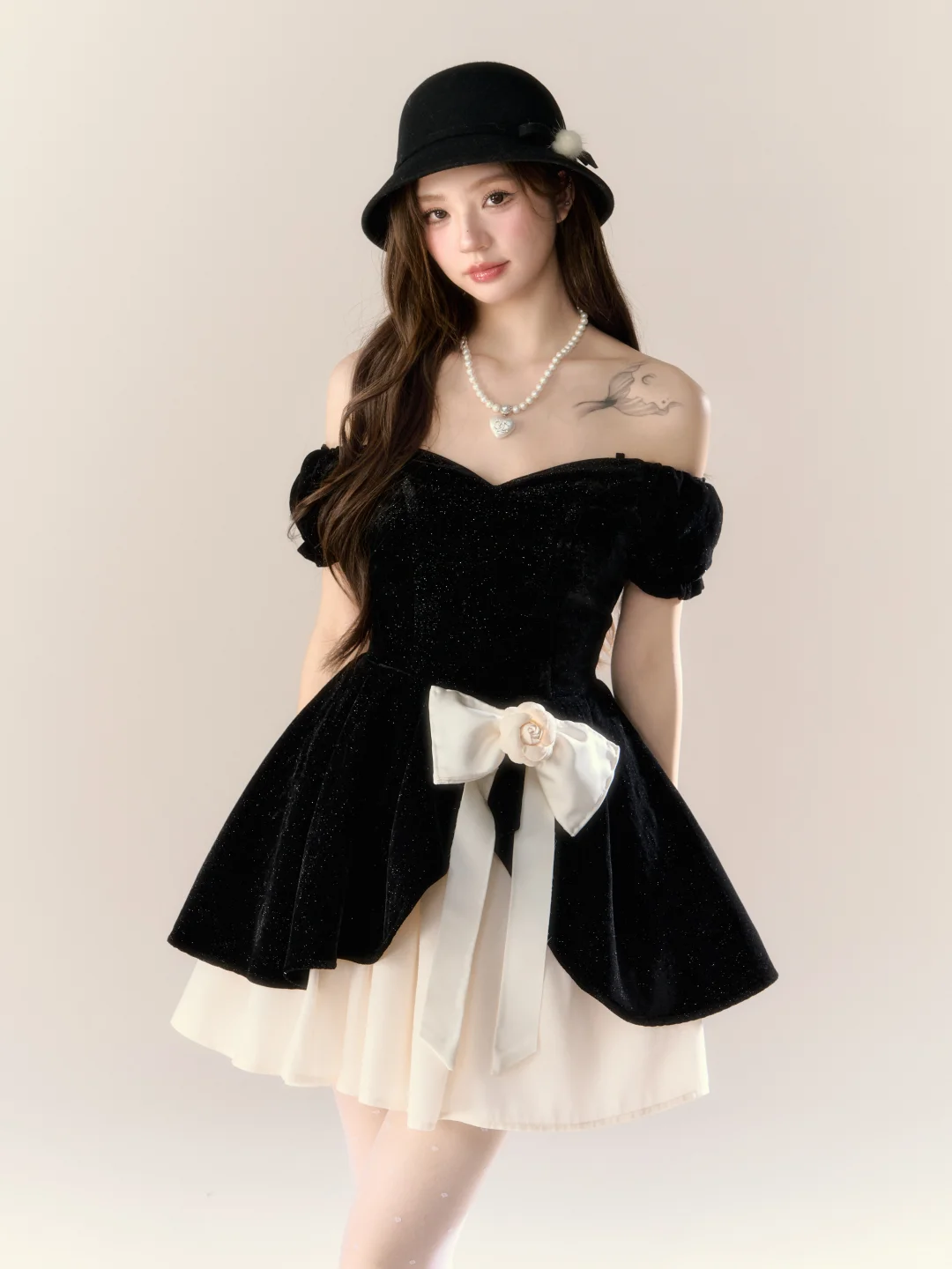 Black one-shoulder slim waist A-line puffy skirt homecoming dress R5399