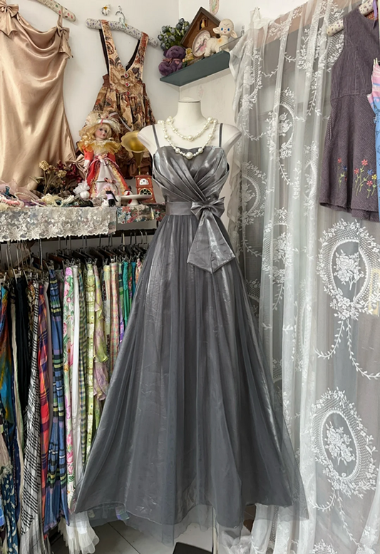 Gray halter-neck fitted straight long ball gown R6329