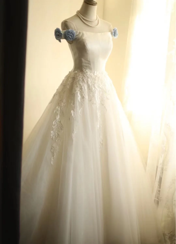 White off-the-shoulder fitted waist slim-fitting ball gown with a full skirt R6768