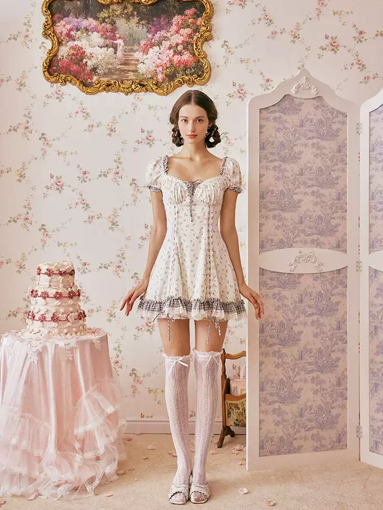 Vintage Lolita A-Line Mini Dress Sweetheart Neck Lace Trim Floral Print Cotton R9191