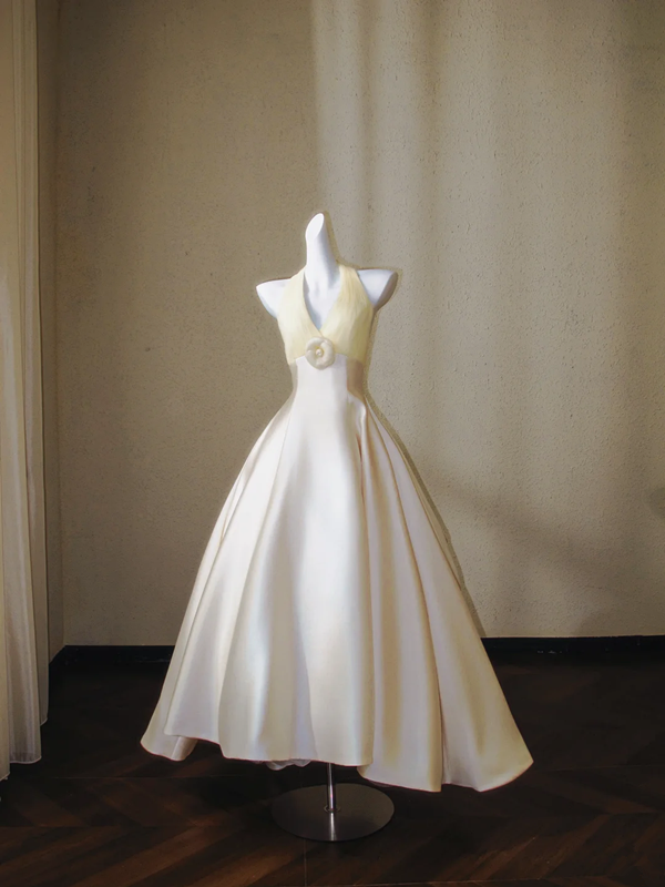 White halterneck satin elegant waist slim fit A-line gown bridal gown R5696