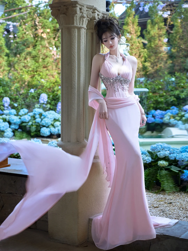 Pink Halter Neck Waist-Cinched Elegant Floor-Length Prom Dress R7088