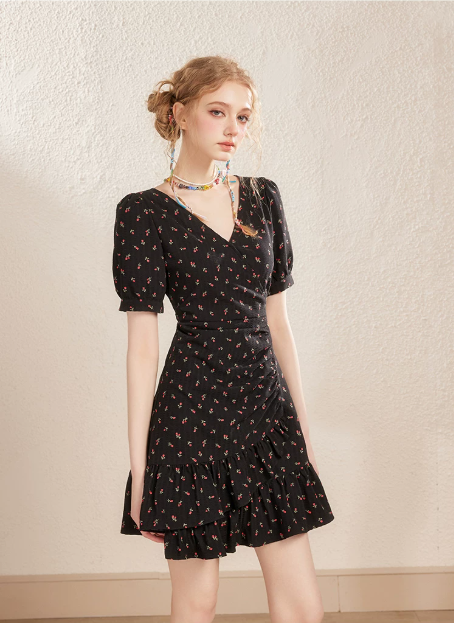 Romantic Black Cherry Floral A-Line Dress With Puff Sleeves And Layered Skirt R9322