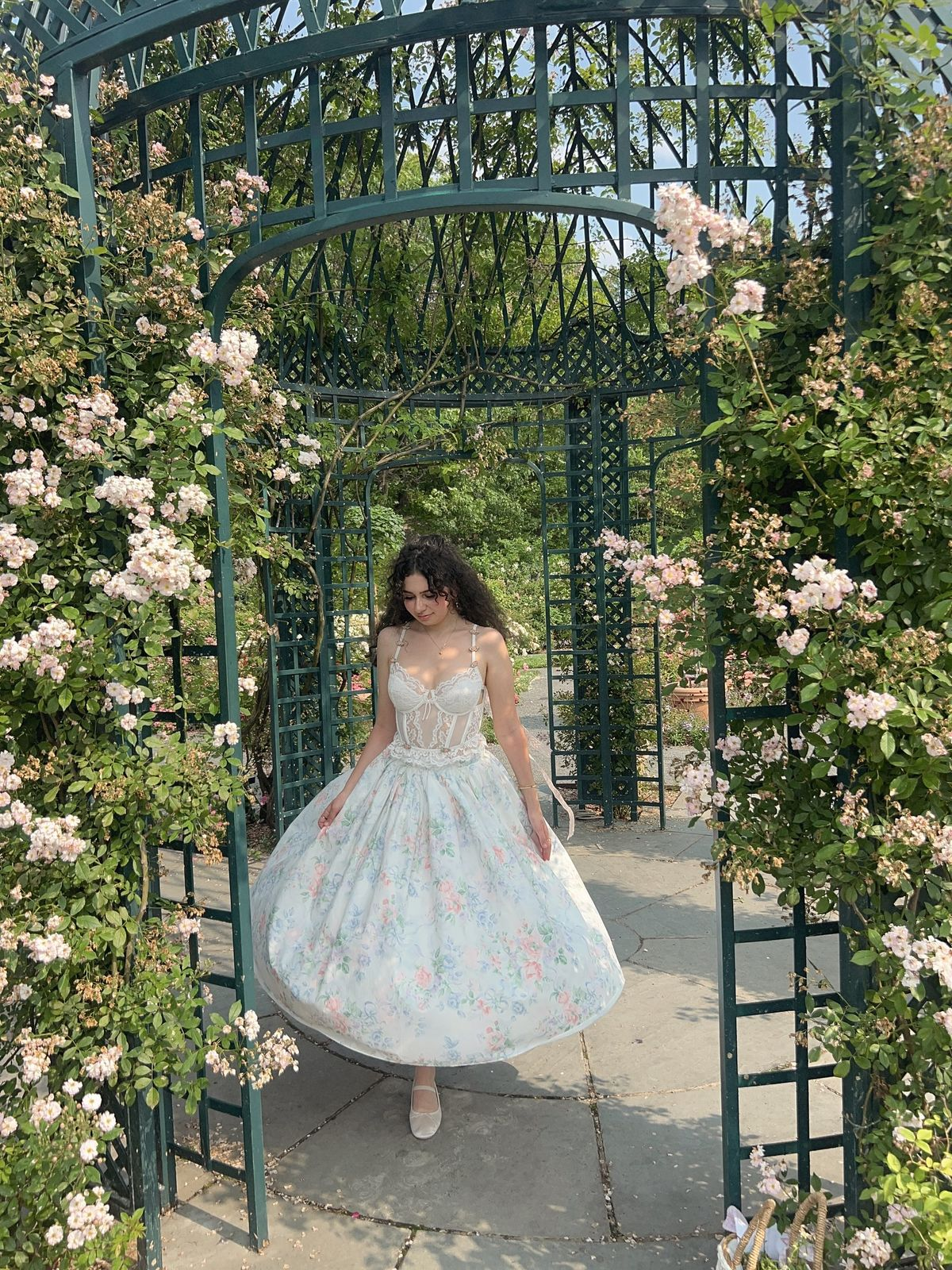 Pretty Floral Women's Prom Gown White Waist Fitted Maxi Evening Dress Party Dress — Fall Outfit 2026 New  RS3336