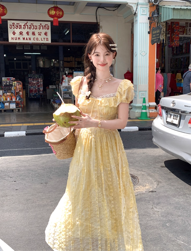 Yellow square neck puff sleeve cake dress summer Korean style age-reducing sweet petite skirt R4665