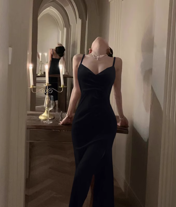 Velvet dress sexy V-neck slim waist with slits inside 2025 new suspender long skirt R1523