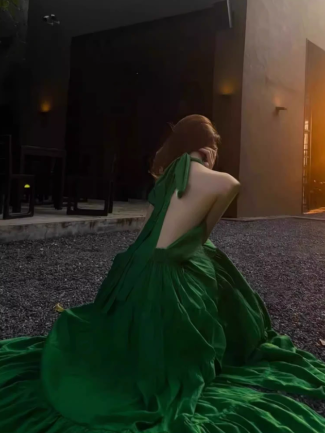 French high-end lace-up halter dress 2025 sexy backless holiday long dress R1285