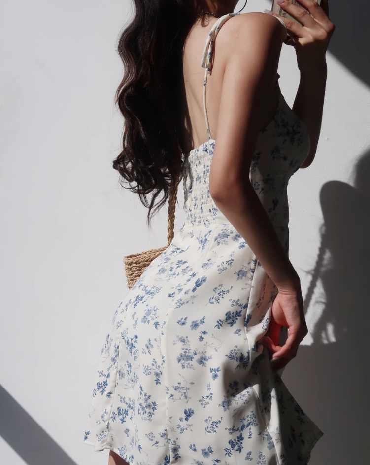 French retro girl fresh floral suspender skirt slim fit waist short skirt R2809