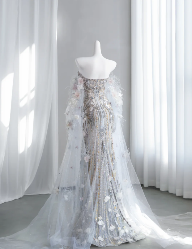 Gorgeous Embroidered Feather Decor Sweetheart Mermaid Satin Corset Maxi Wedding Dress RS3131