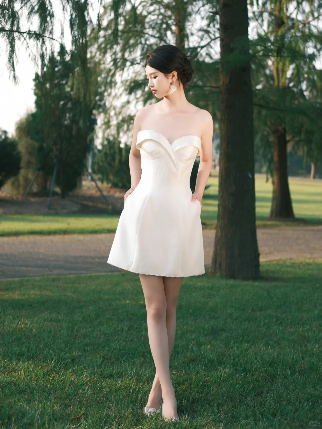 White tube top waist slimming simple gentle short skirt homecoming dress R4187