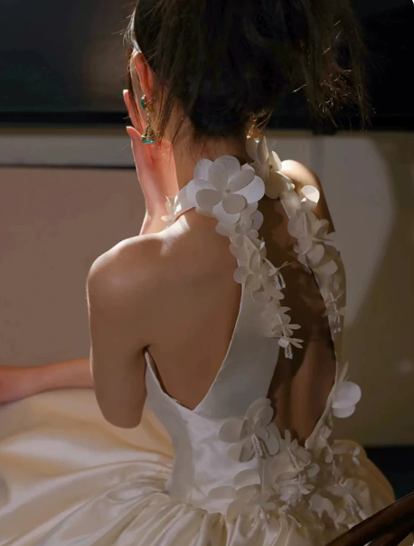 French Chic White Applique Halter A-Line Satin Silky Corset Maxi Wedding Dress RS2513