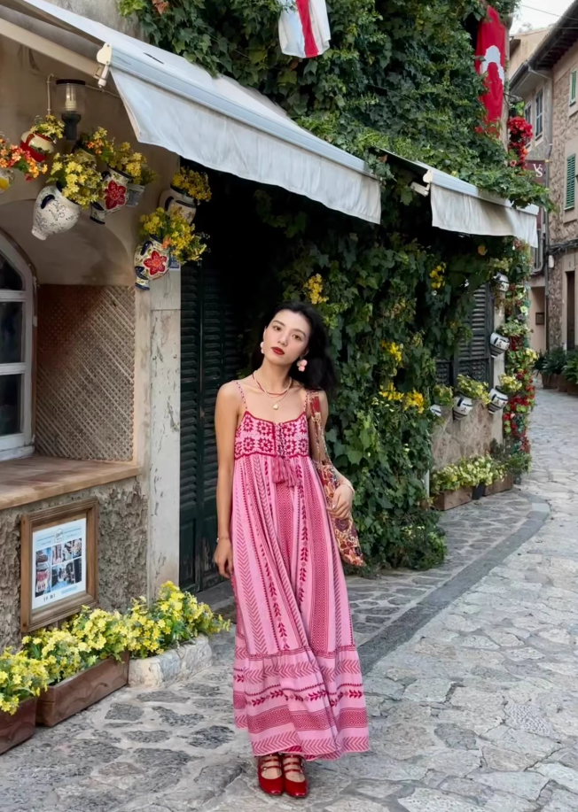 Travel wear ethnic style embroidery seaside vacation suspender dress R1573