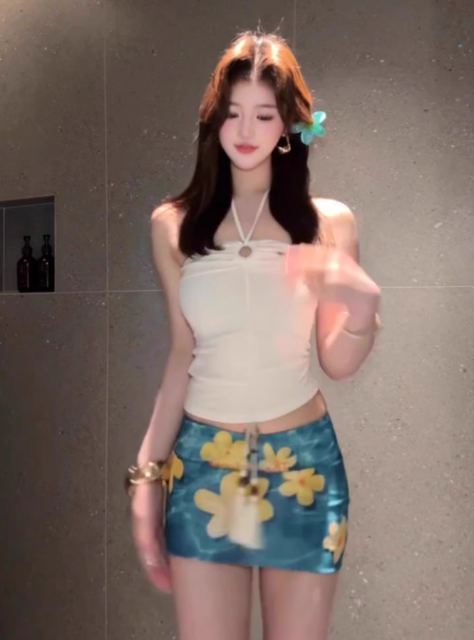 Beautiful sexy hot girl beautiful white halter neck top floral skirt two-piece suit R0896