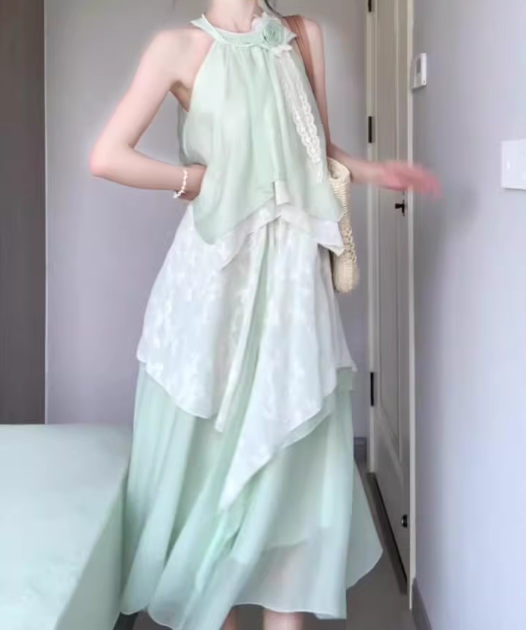 Green sleeveless halter dress irregular gentle temperament loose beach dress R0705