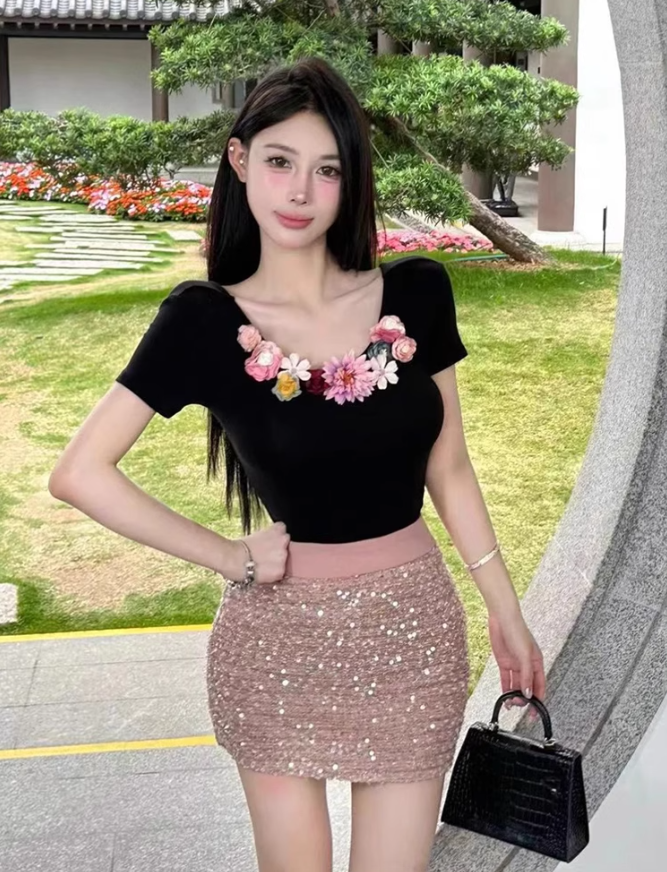 Sweet and spicy design three-dimensional flower short tops for women 2025 hip skirt suit R1075