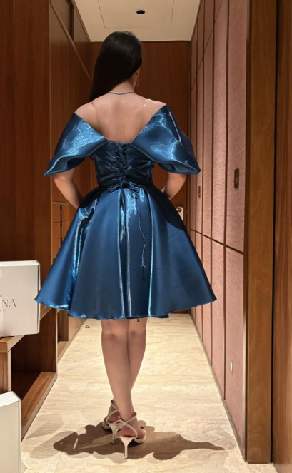 Blue Satin Off-the-shoulder Slim Waist Puffy Skirt Short Skirt Homecoming Dress R5586