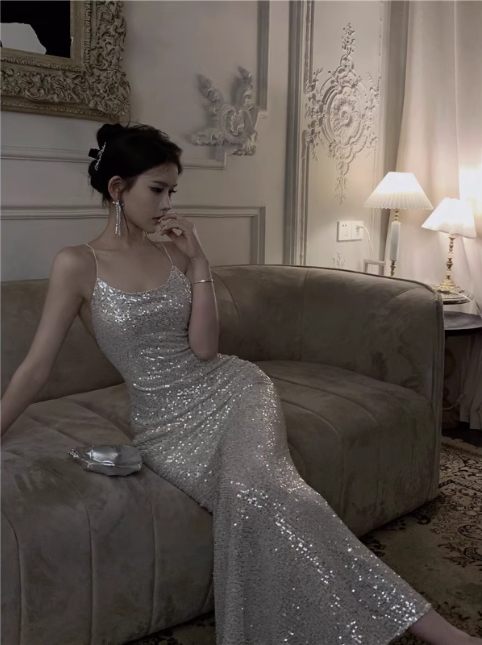 Streamer silver sequins French niche sling dress temperament waist fishtail hip dress R1519