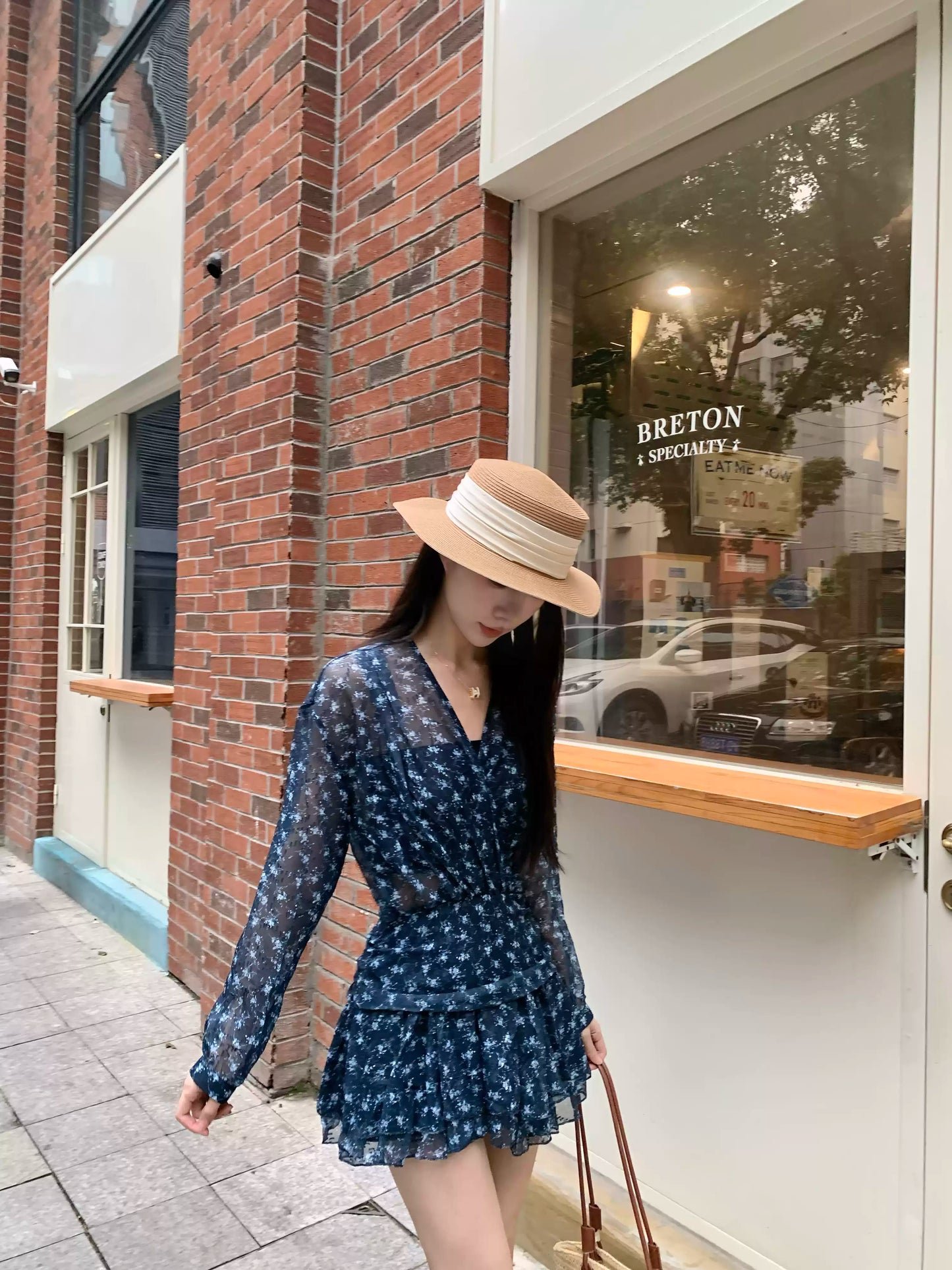 Navy Blue Floral V-Neck Long Sleeve Mini Dress R9094