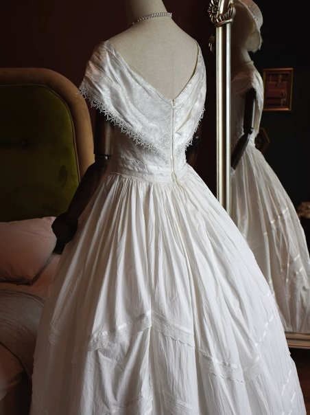 French Chic White A-Line Portrait Lace Embroidery Maxi Wedding Dress RS664