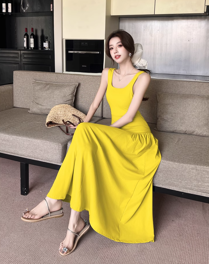 Temperament I-shaped vest dress design niche waist-revealing long skirt R0663